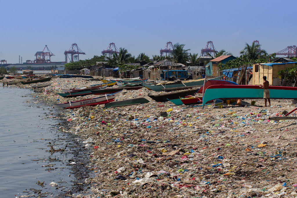 Cleanup day comes to Philippine capital's polluted bay  