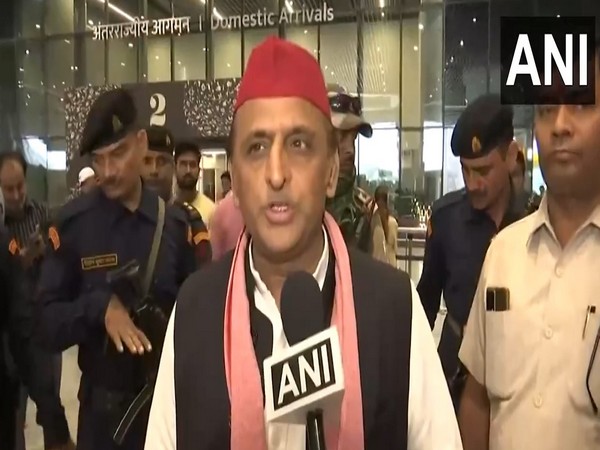 Akhilesh Yadav Lauds Supreme Court's Halt on Bulldozer Demolitions