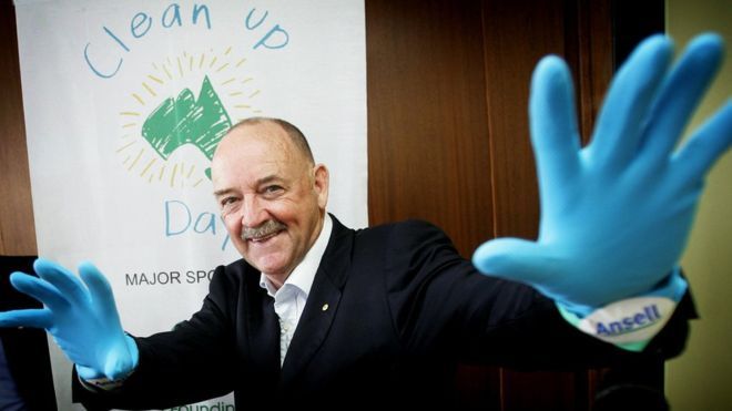 Ian Kiernan, environmental campaigner dies from cancer at 78