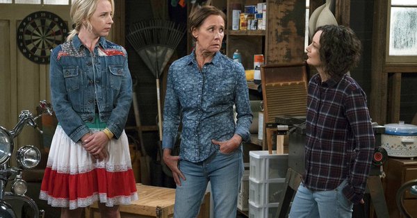 ABC comic "The Conners" rating fell after Roseanne Barr exit