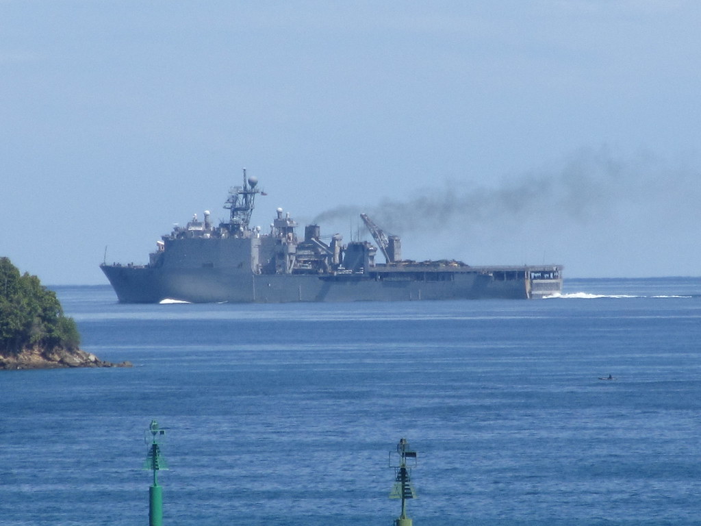 Russia to return Ukraine captured naval ships on Monday - Russian news agencies