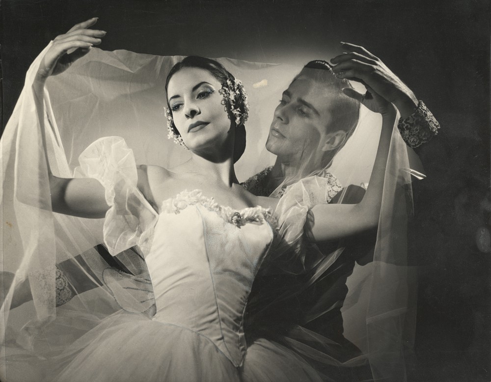 UPDATE 3-Alicia Alonso, Cuba's ballet legend, dies at age 98