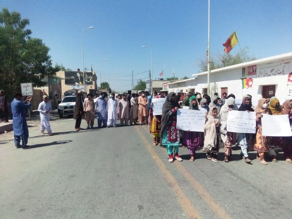 Protest over Hoshab killings continues on streets of Quetta