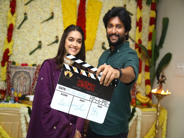 On Keerthy Suresh's birthday, Nani unveils her look from 'Dasara'