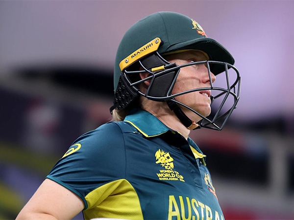 Alyssa Healy's Injury Casts Doubt on Participation in India's ODI Series