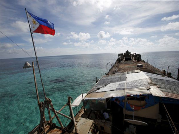 Tensions between Manila and Beijing rise ahead of Philippines President's visit to China