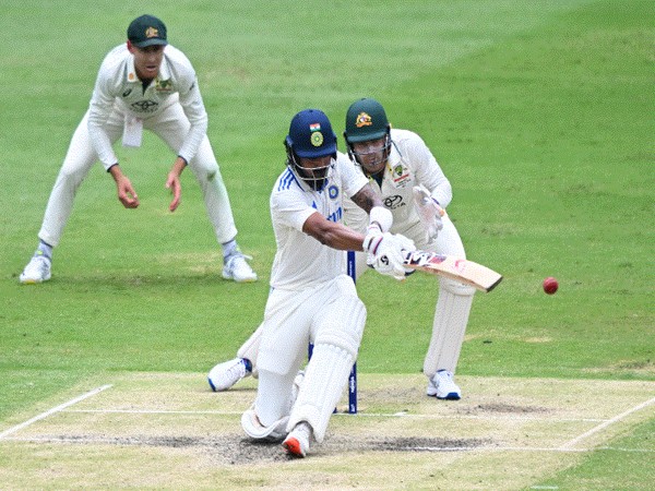 KL Rahul Dominates SENA Tests Amidst Indian Cricket Legends' Struggle