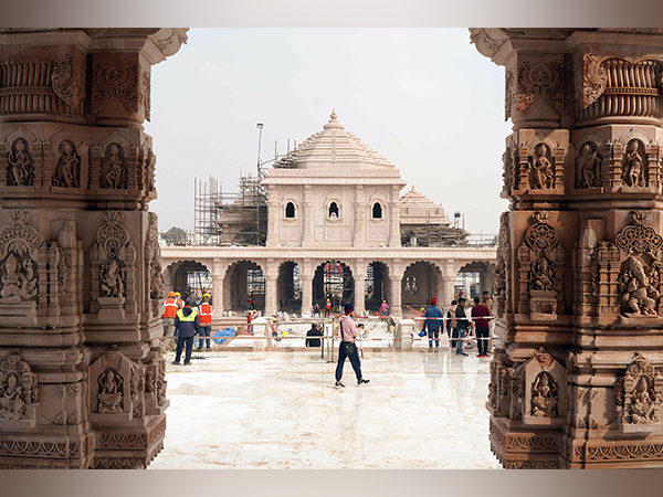 Ayodhya: Shri Ram Lalla Idol Installed In Temple's Sanctum Sanctorum ...