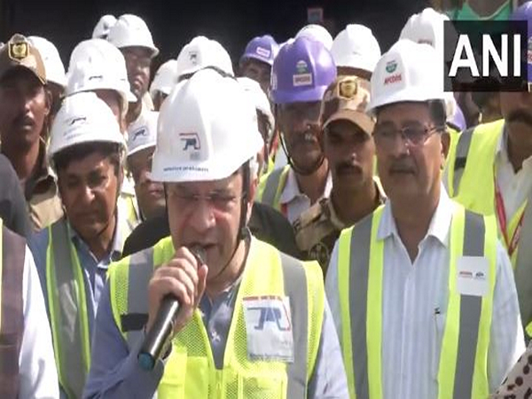 Minister Inspects Groundbreaking Mumbai-Ahmedabad Bullet Train Tunnel