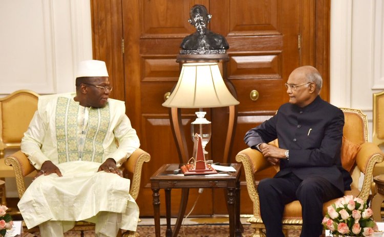 Prime Minister of Guinea calls on President Kovind at Rashtrapati Bhavan