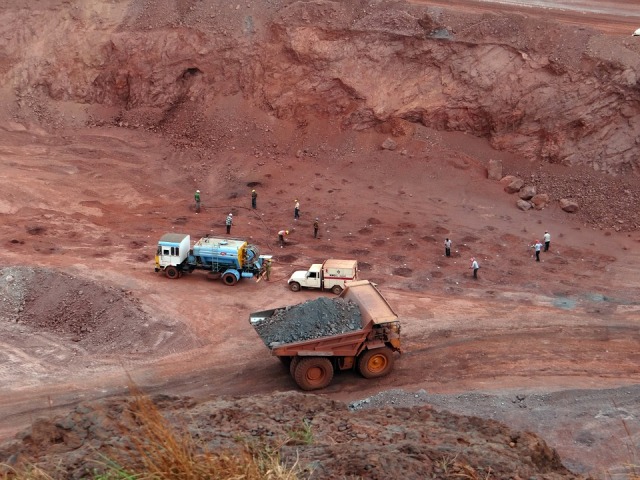 FIMI-Southern Region voices concern with K'taka govt over ban on export of iron ore in state
