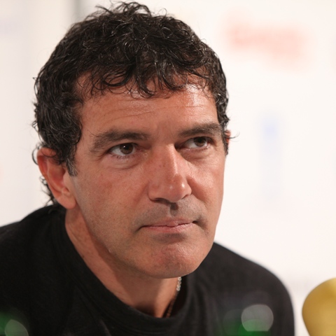 Antonio Banderas says heart attack helped him reinvent himself