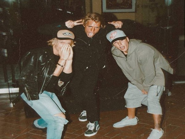 Justin Bieber shares throwback picture with Cody Simpson, Corey Harper