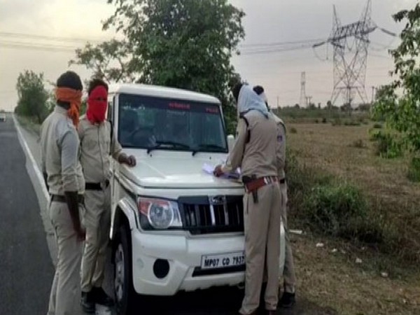 Truck driver leaves migrant worker's body on roadside in MP's Shivpuri