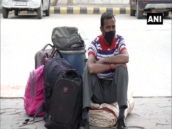 Another exodus of migrant workers underway as Delhi extends lockdown