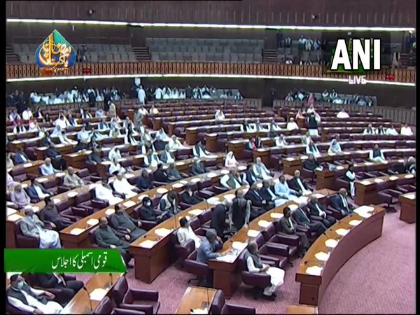 Pak's new government fails to run National assembly due to lack of quorum 