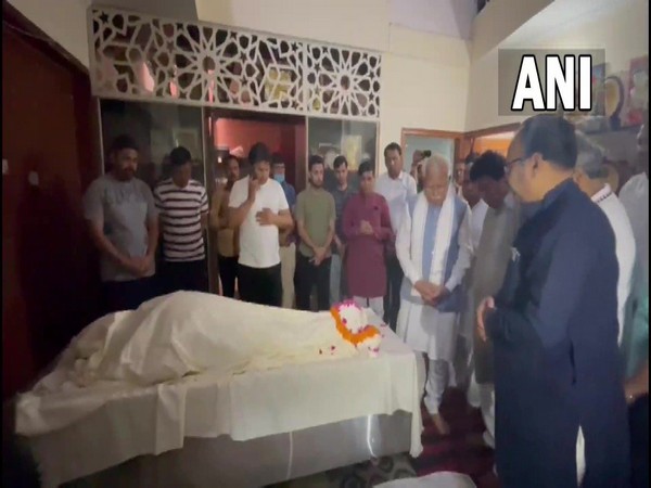 Haryana CM Khattar pays tribute to Rattan Lal Kataria in Panchkula