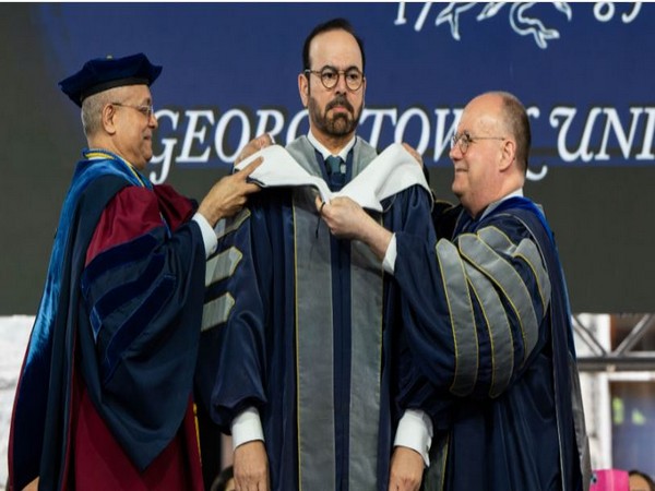 Mohammad Al Gergawi awarded honorary Doctorate at Georgetown University