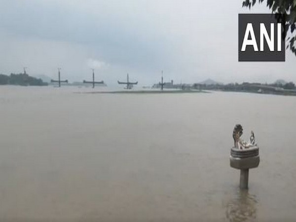 Assam: Water level of Brahmaputra River rises due to torrential rain