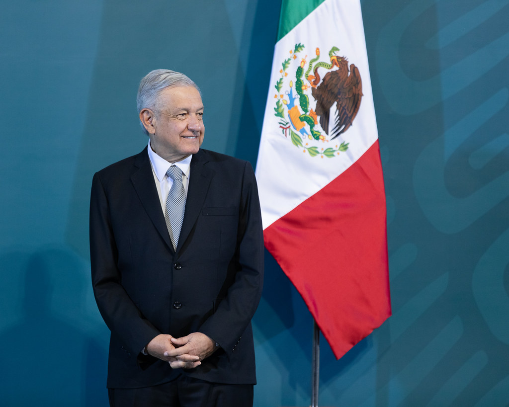 Mexican leader meets with Salvador president amid crackdown