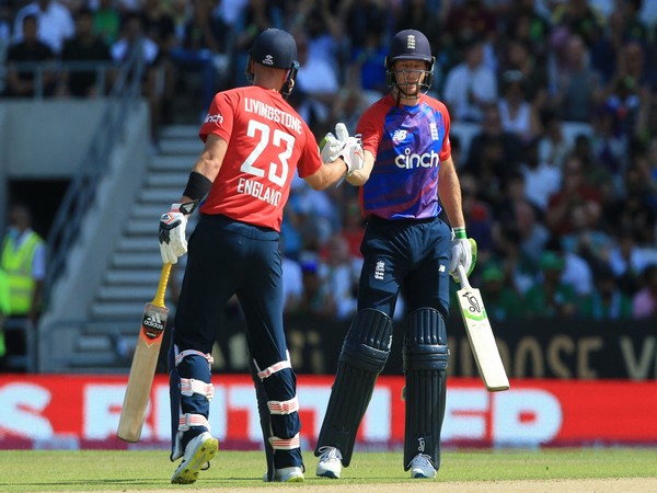 Buttler, Mahmood shine as England defeat Pak in second T20I 