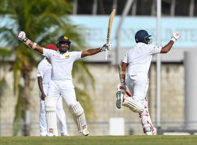 Cricket-De Silva steadies Sri Lanka on weather-hit day
