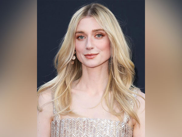 Elizabeth Debicki Reflects on the End of 'The Crown'