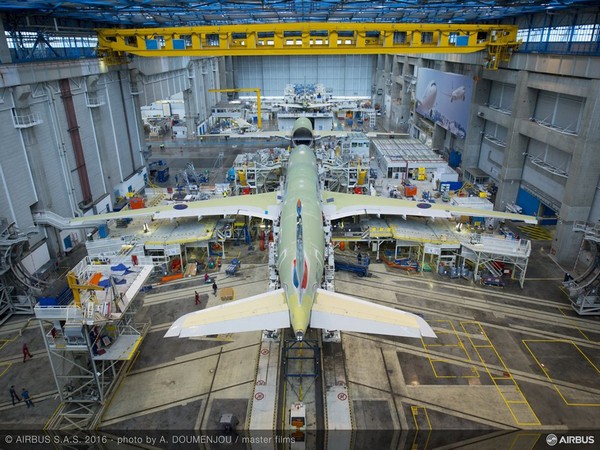 With an eye on securing orders, Airbus conducts A220 aircraft's demonstration