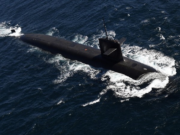 U.S. nuclear sub hits 'object' in Asia-Pacific, no life-threatening injuries