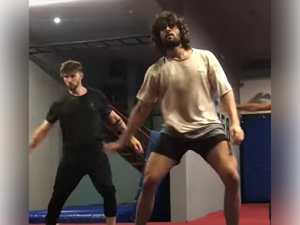 Vijay Deverakonda engages in intense workout sessions in new video