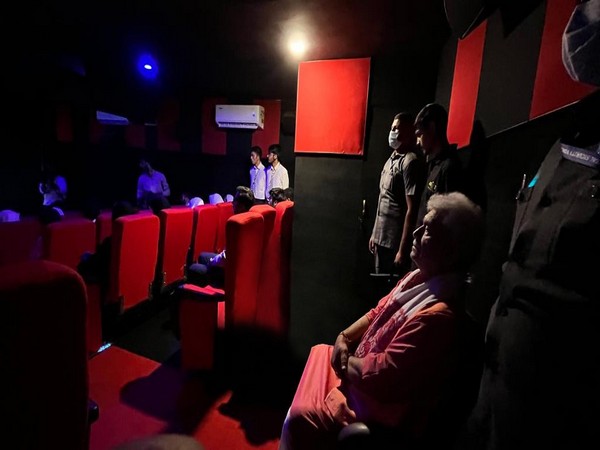 J&K LG inaugurates cinema halls in Pulwama, Shopian, calls it 'Historic Day'