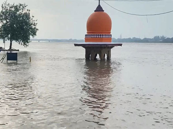 Receding Waters of Ganga and Yamuna Leave Behind Flood Aftermath