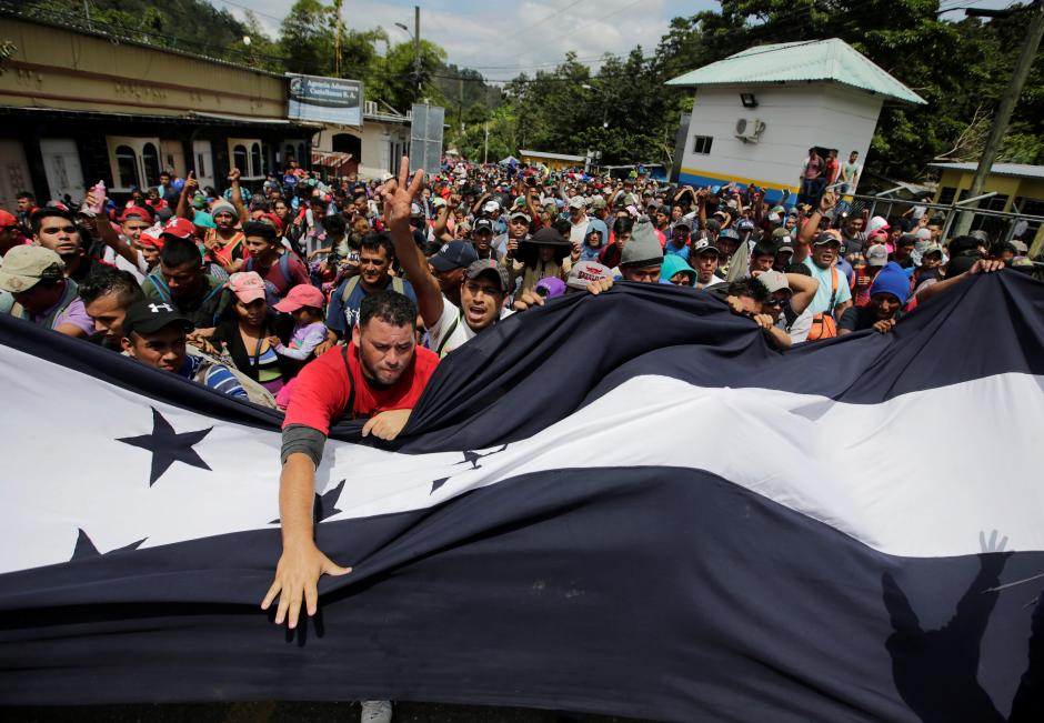 UPDATE 3-More Honduran migrants seek to join U.S.-bound group in Guatemala