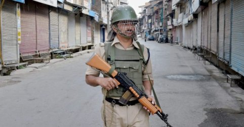 Militants clash with security forces in Jammu and Kashmir; 1 dead
