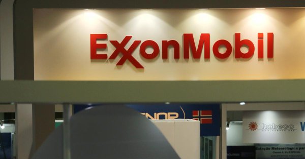 Exxon Mobil eyes China's soaring LNG demand amid trade war threats