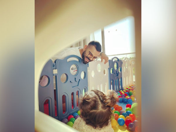 Anushka Sharma shares sweetest picture of Virat Kohli with baby Vamika