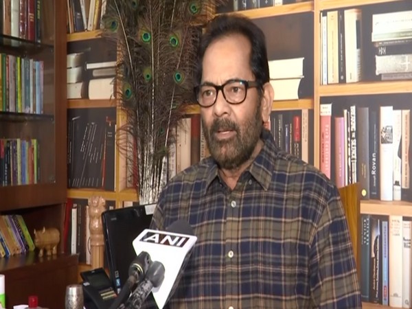 Stupidity has gone on Congress' head, has no cure: Mukhtar Abbas Naqvi 