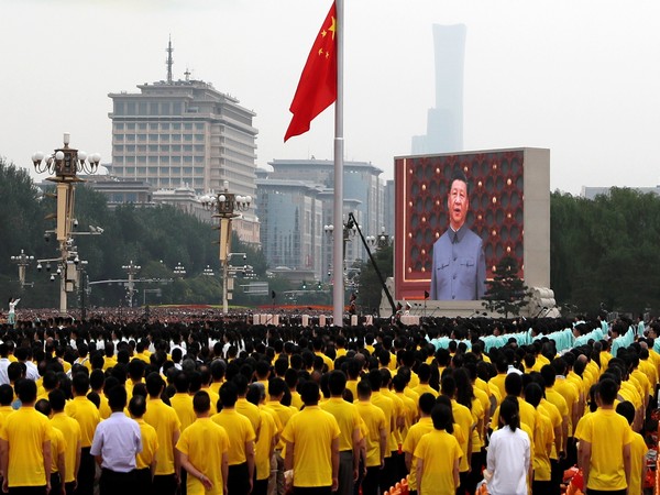 Xi alone stands atop the CCP