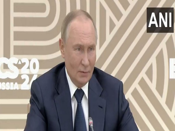 Putin Criticizes U.S. Sanctions, Highlights Growing Sino-Russian Relations