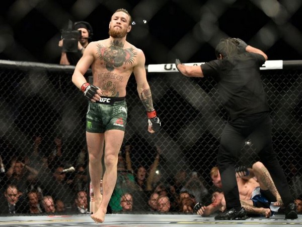 UPDATE 1-Mixed martial arts-McGregor make fast work of Cerrone on UFC return