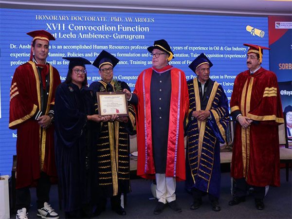 Dr Anshu Sharma and 21 other high profiled professionals were awarded Honorary Doctorate at Convocation Function