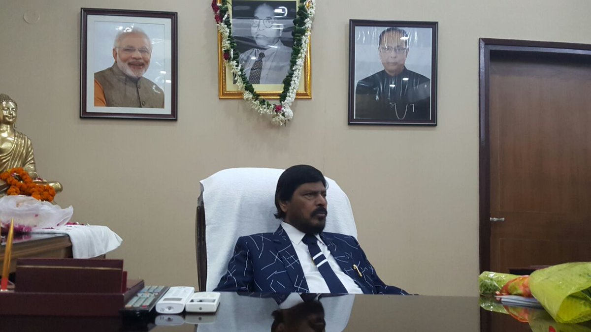 Ramdas Athawale says RPI will contest alone if BJP refuses to ally