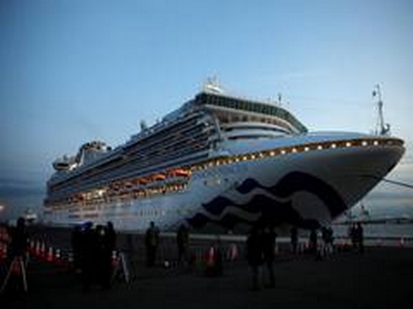 Passengers start leaving Diamond Cruise ship as quarantine ends 