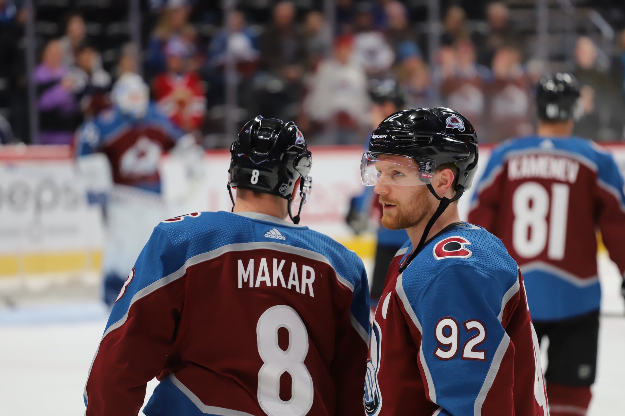 Avalanche get by Kings in shootout