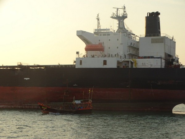 Coronavirus strands merchant ship crews at sea for months