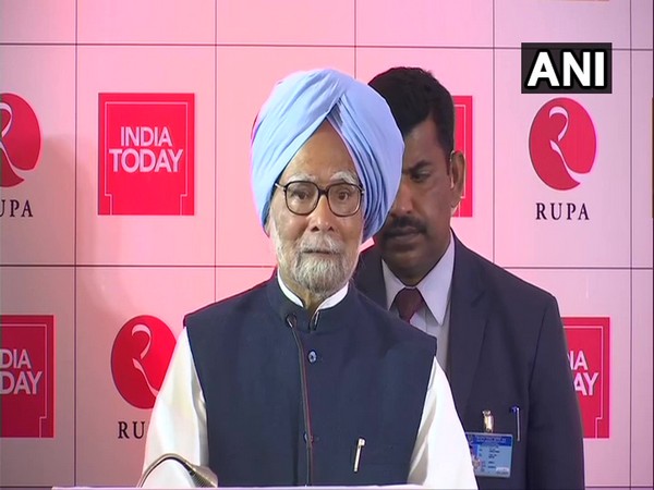 Central govt doesn't recognise economic slowdown, says Manmohan Singh