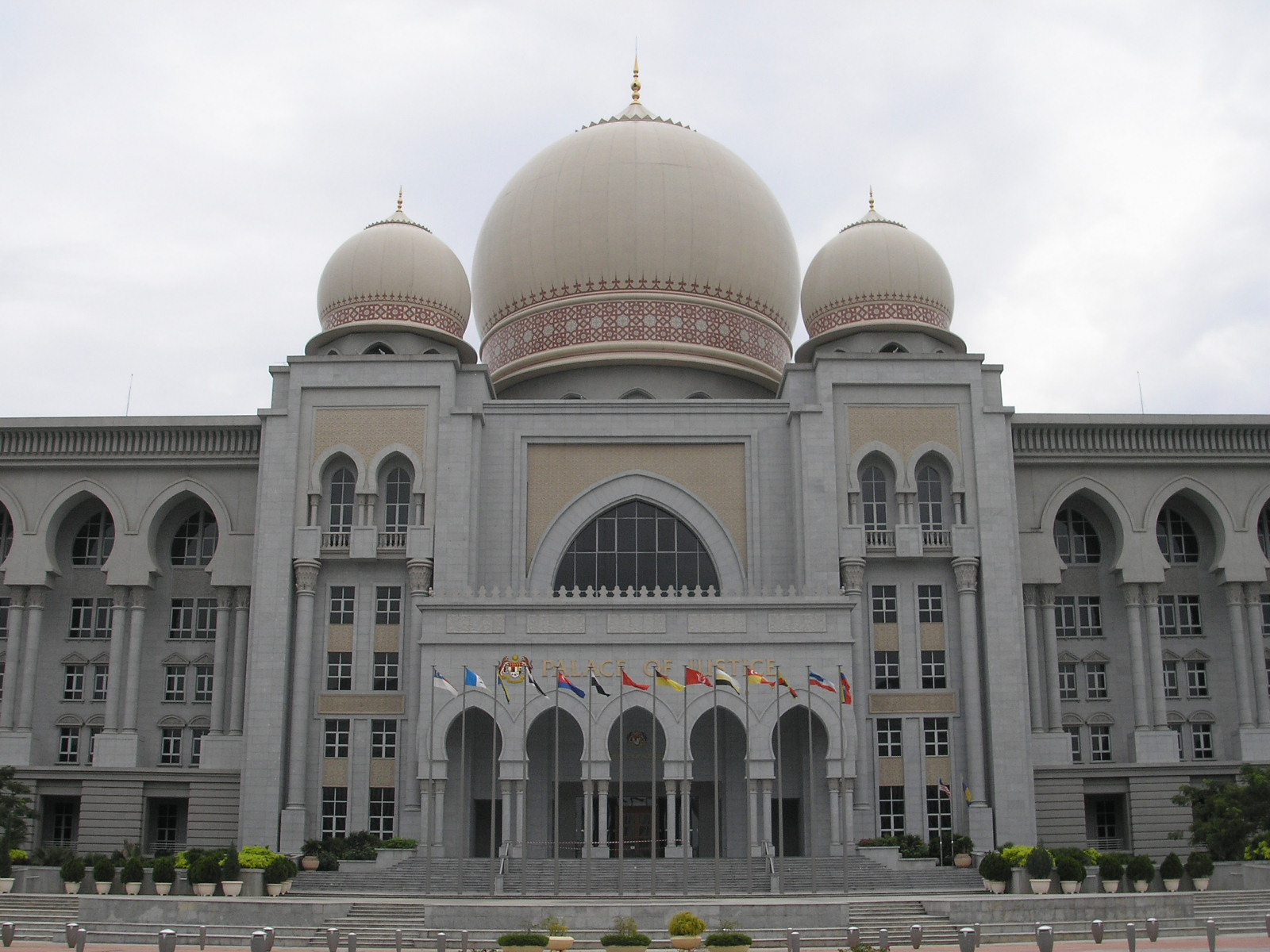 Malaysian court fines news portal over readers' comments on judiciary