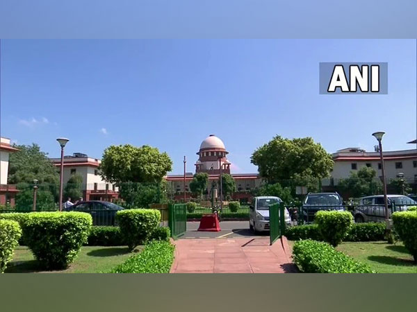 SC issues notice, stays Parliament Ethics Committee summon to WB senior officials in Sandeshkhali matter 