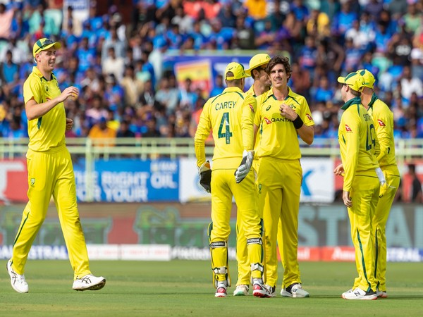 Mitchell Starc's fiery spell helps Australia bundle out India for 117 in 26 overs  in 2nd ODI