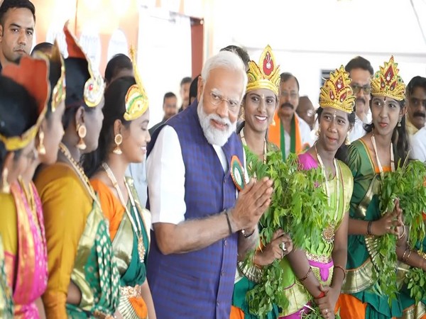 11 'Shakti Ammas' give special welcome to PM Modi at rally in Tamil Nadu's Salem